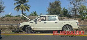 Falla mecánica provoca aparatoso accidente